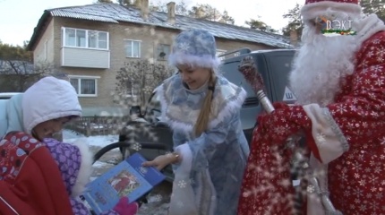 Воскресенские химики подарили новогоднюю сказку многодетным семьям и исполнили самые заветные детские желания!