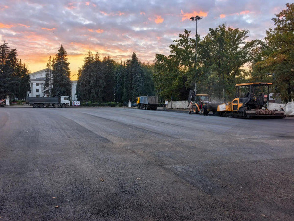 Парковка на площади Ленина снова станет платной с 9 октября