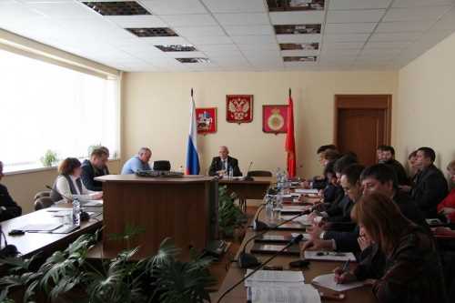 Судьбу Воскресенского молодежного центра обсудили на городском Совете депутатов