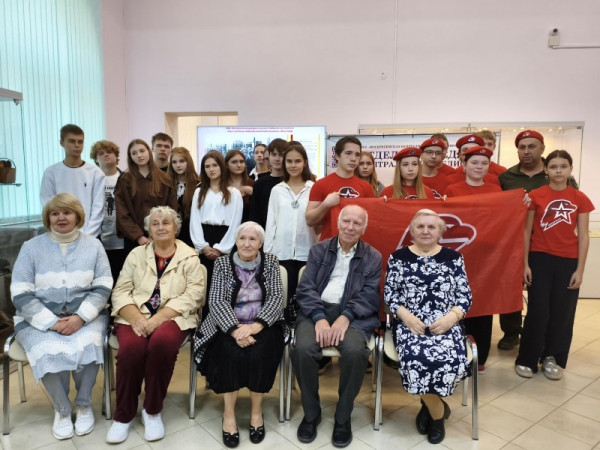 Патриотический час прошел в Центральной библиотеке