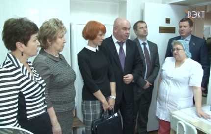 Привлечение специалистов и ремонт инфекционного отделения. Комитет Мособлдумы провел выездное совещание по вопросам здравоохранения