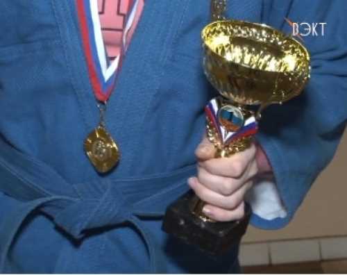 Какова цена наград воскресенских единоборцев на российском турнире по джиу-джитсу?
