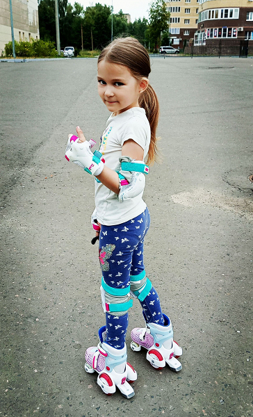 Асмира Ходжамбердиева, 6 лет